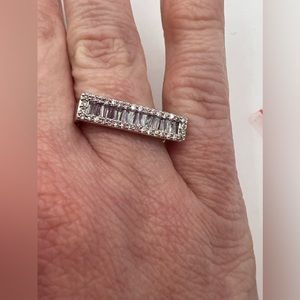 NWT- size 7 ring